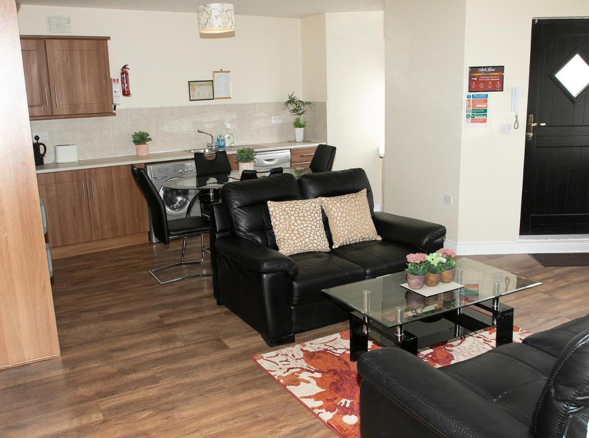 Arch House B&B & Apartments Άθλον Εξωτερικό φωτογραφία