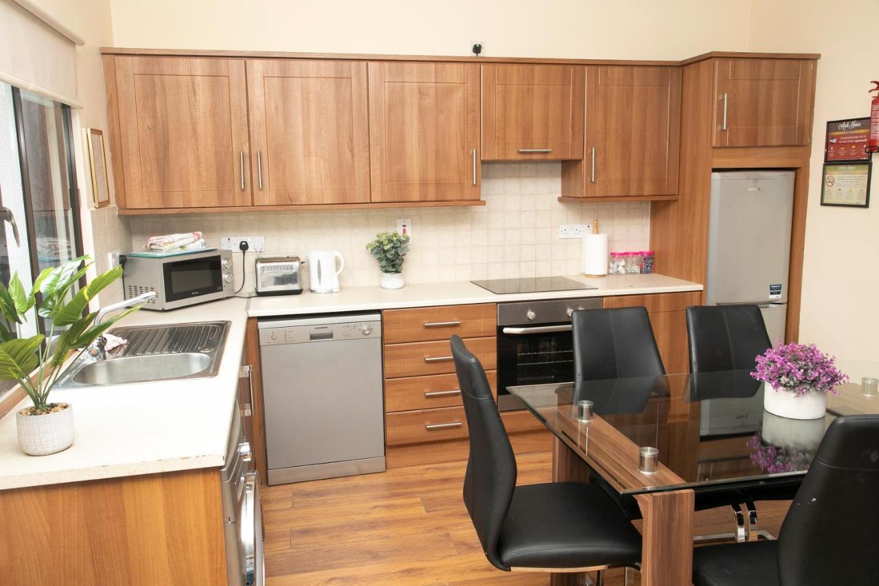 Arch House B&B & Apartments Άθλον Εξωτερικό φωτογραφία
