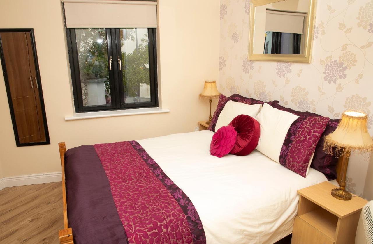 Arch House B&B & Apartments Άθλον Εξωτερικό φωτογραφία