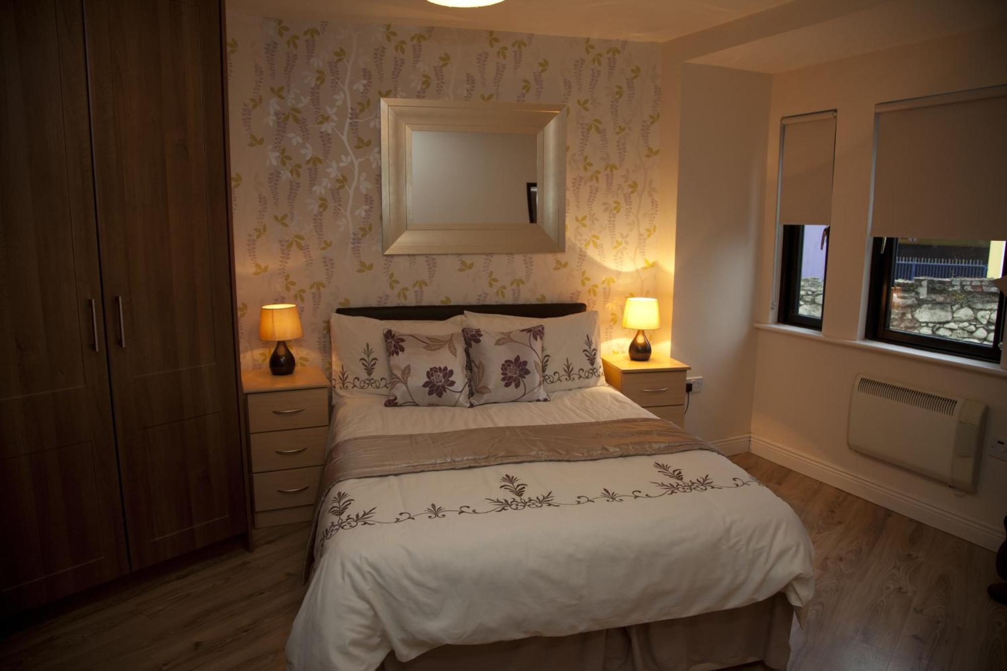 Arch House B&B & Apartments Άθλον Εξωτερικό φωτογραφία